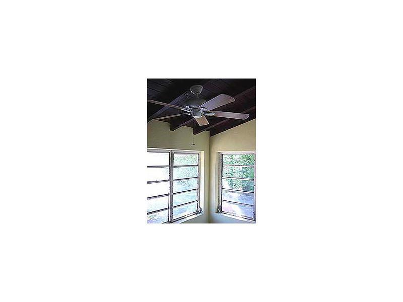 See details / 0 1765 sq. ft. $ 2021-01-20 0 Photo