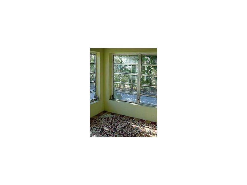 See details / 0 1765 sq. ft. $ 2021-01-20 0 Photo