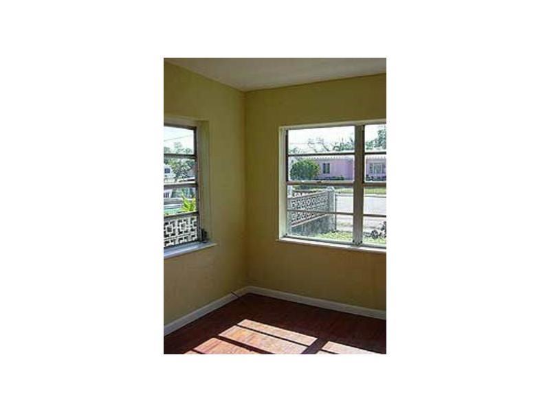 See details / 0 1765 sq. ft. $ 2021-01-20 0 Photo