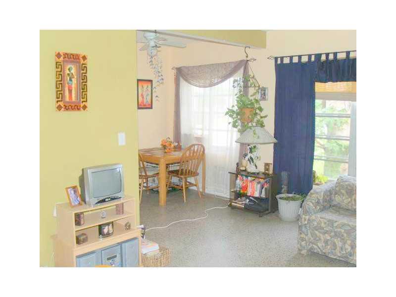 See details / 0 1528 sq. ft. $ 2020-12-26 0 Photo