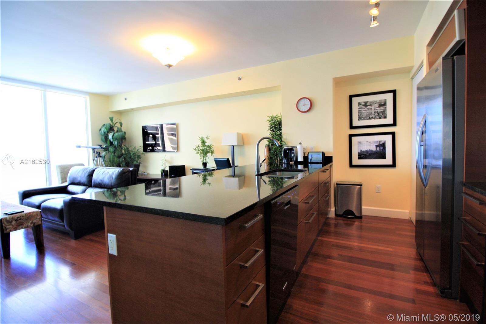 See details 2112 1 / 1 844 sq. ft. $ 2019-10-22 0 Photo