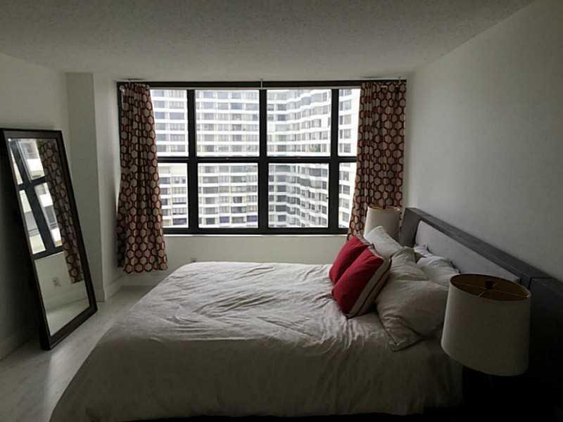 Photo of 2500 Parkview  #1519, Hallandale Beach, Florida, 33009 - Bedroom Master