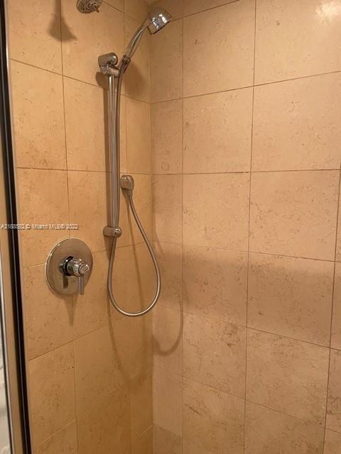 Ver detalles 4912 1 / 1 844 sq. ft. $ 2021-01-19 0 foto