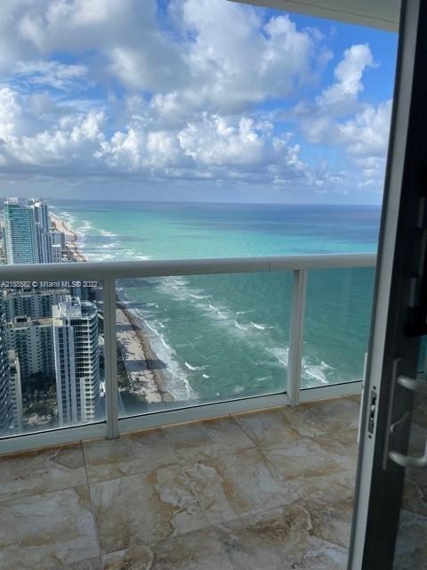 Ver detalles 4912 1 / 1 844 sq. ft. $ 2021-01-19 0 foto