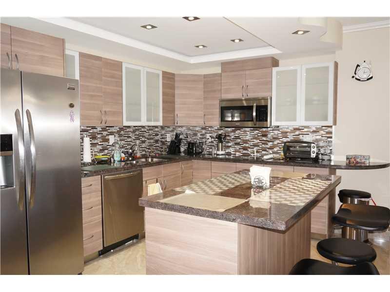 Photo of 19390 COLLINS AV #1615, Sunny Isles Beach, Florida, 33160 - Exterior Front
