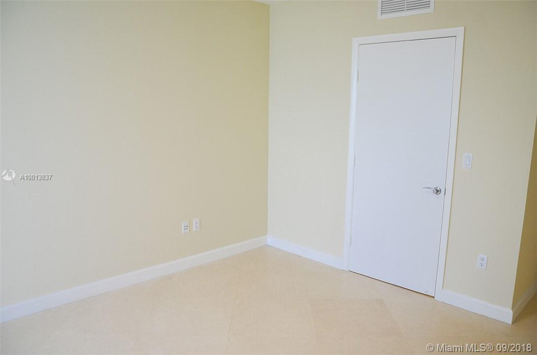 See details 4603 3 / 3 1733 sq. ft. $ 2016-04-14 0 Photo