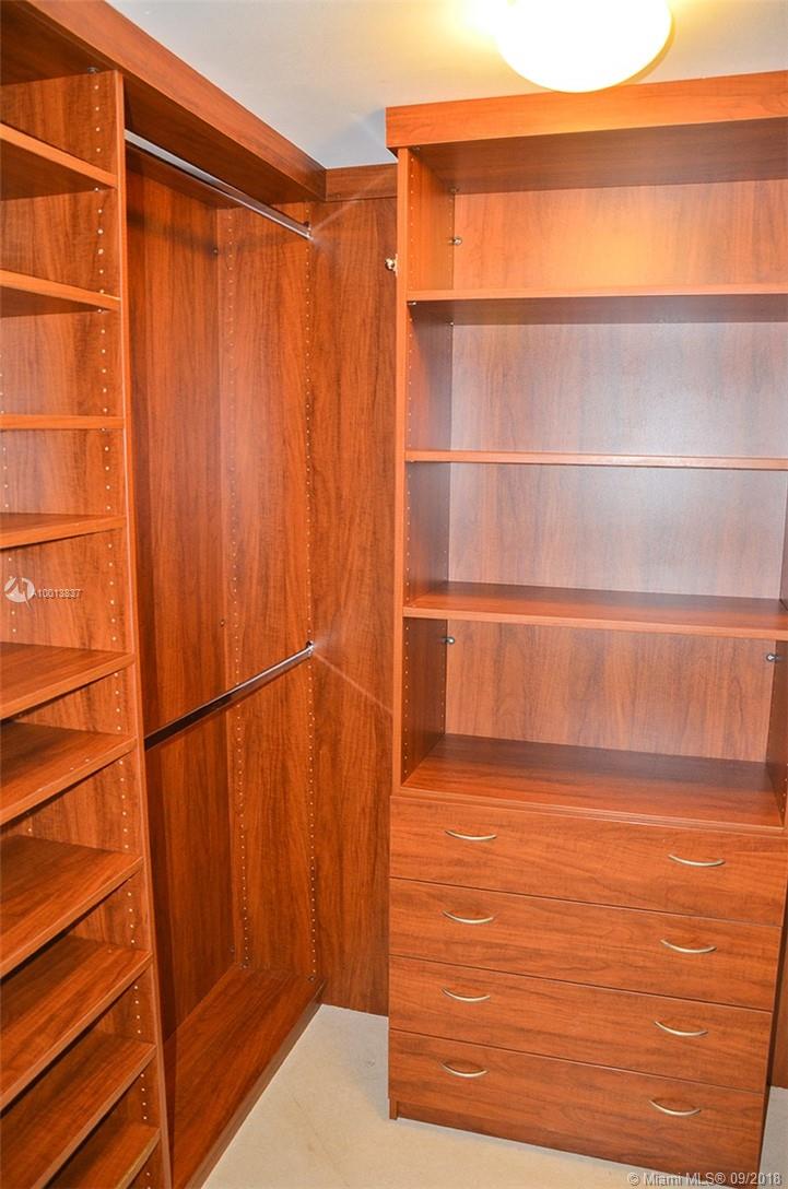 See details 4603 3 / 3 1733 sq. ft. $ 2016-04-14 0 Photo