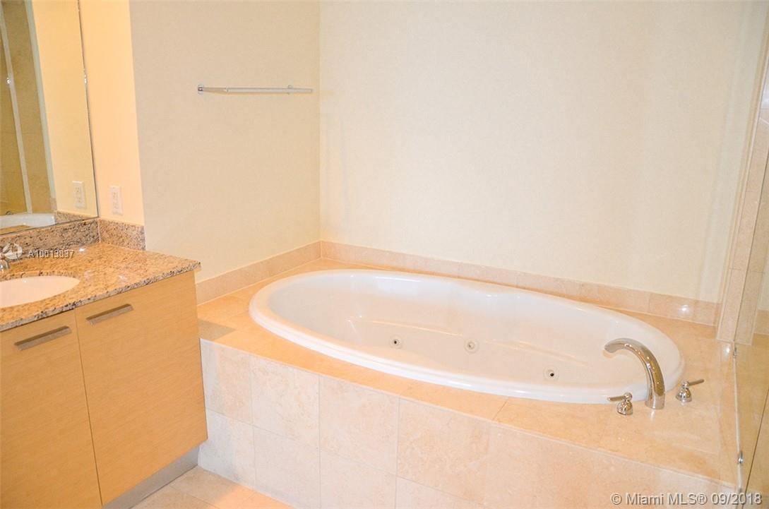 See details 4603 3 / 3 1733 sq. ft. $ 2016-04-14 0 Photo