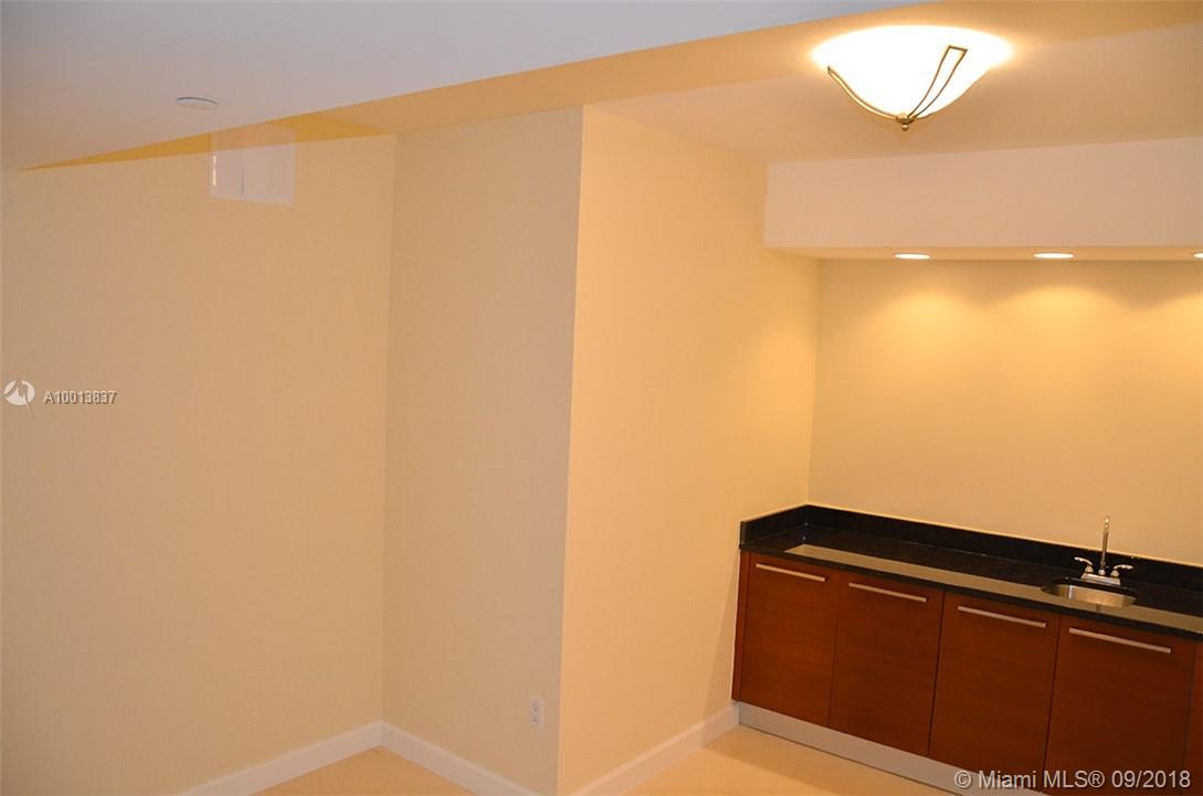 See details 4603 3 / 3 1733 sq. ft. $ 2016-04-14 0 Photo