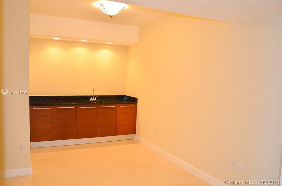 See details 4603 3 / 3 1733 sq. ft. $ 2016-04-14 0 Photo
