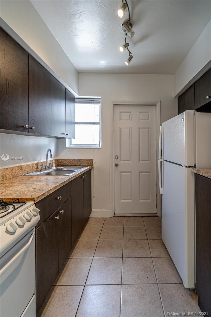 See details / sq. ft. $ 2018-10-18 0 Photo