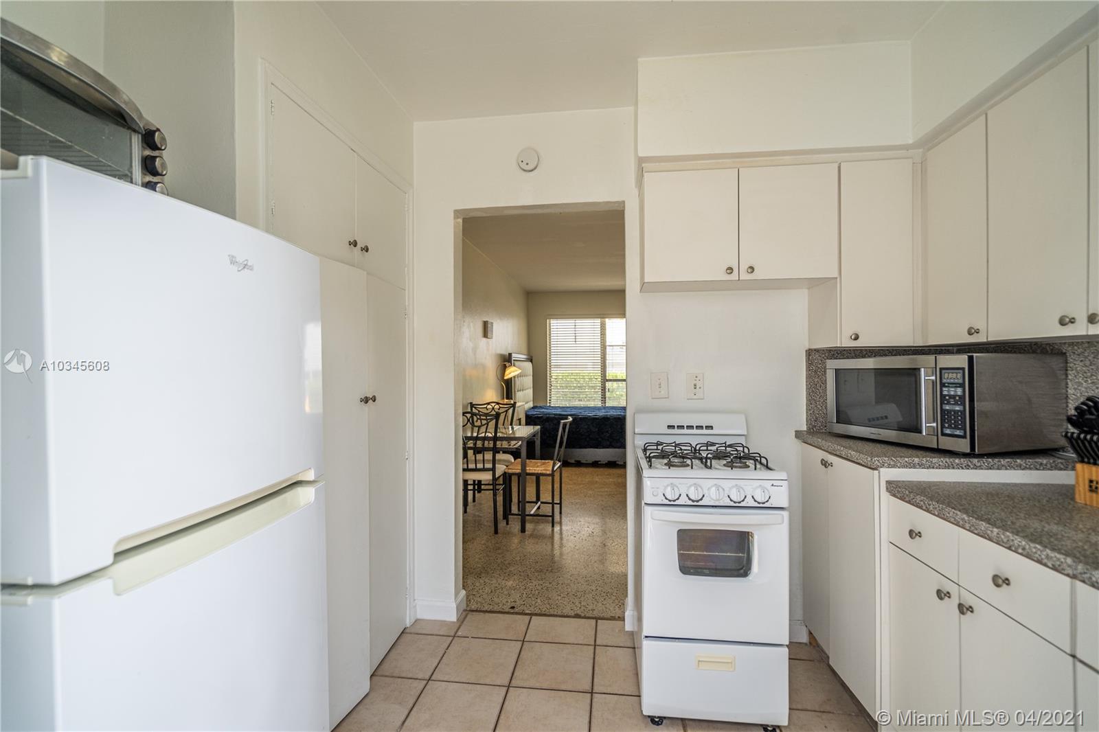 See details / sq. ft. $ 2018-10-18 0 Photo
