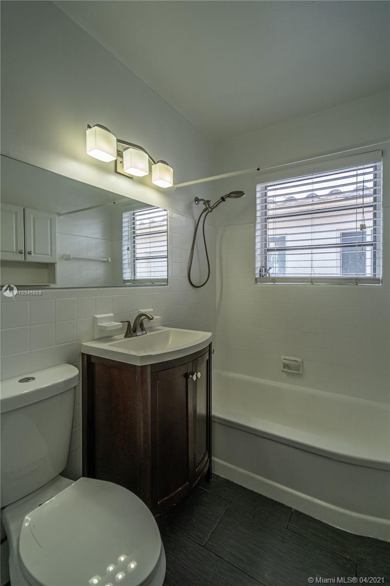 See details / sq. ft. $ 2018-10-18 0 Photo