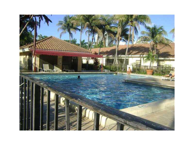 Swimming Pool/Hot Tub/Sauna