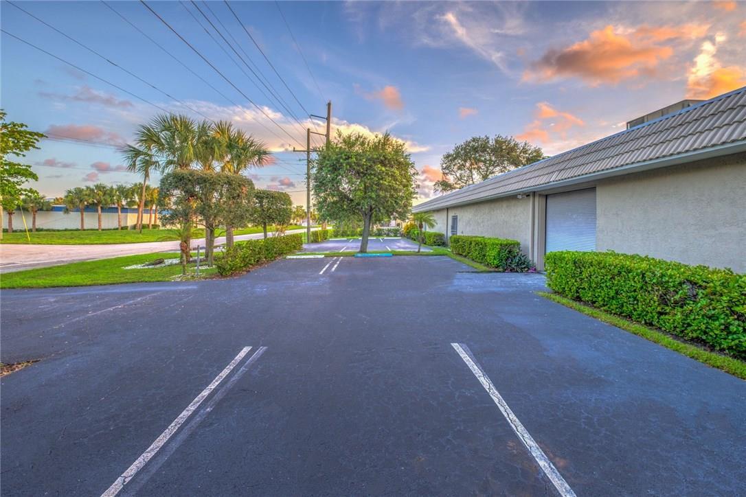   / 0  sq. ft. $ 2026-06-23 0 foto