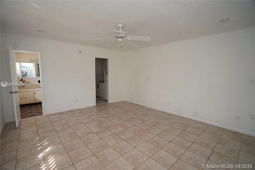 See details / 2693 sq. ft. $ 2020-07-01 0 Photo