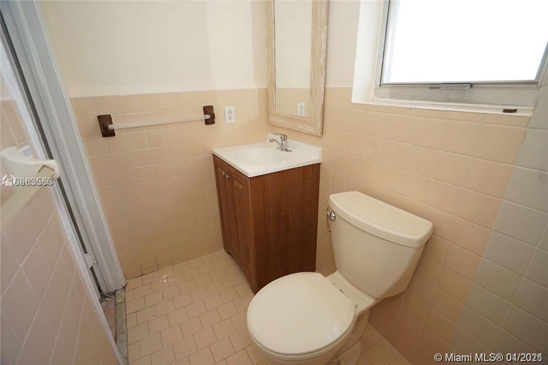 See details / 2693 sq. ft. $ 2020-07-01 0 Photo
