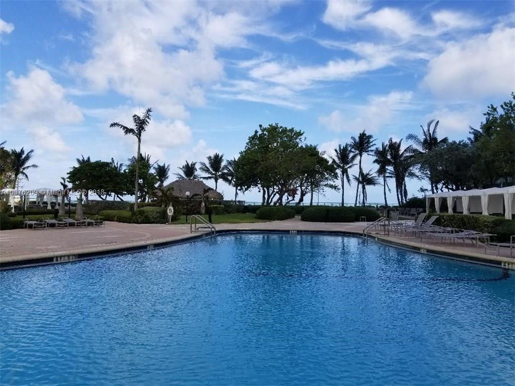POOL SIDE
