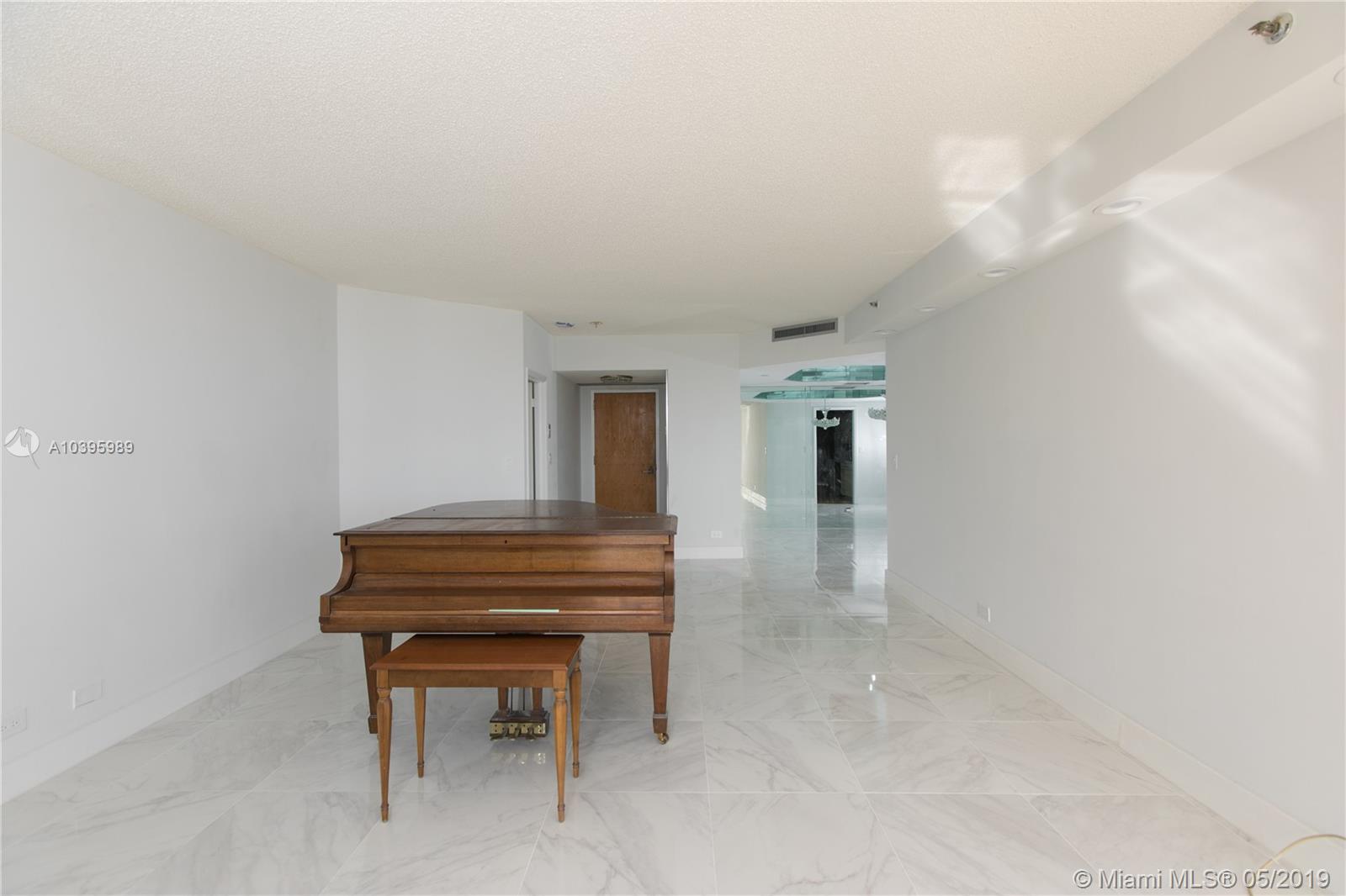 Photo of 20191 Country Club Dr #2210, Aventura, Florida, 33180 -