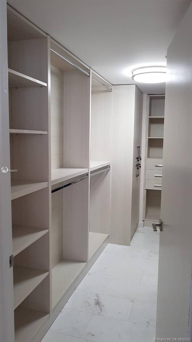 Ver detalles 2604 3 / 3 1675 sq. ft. $ 2021-01-13 0 foto