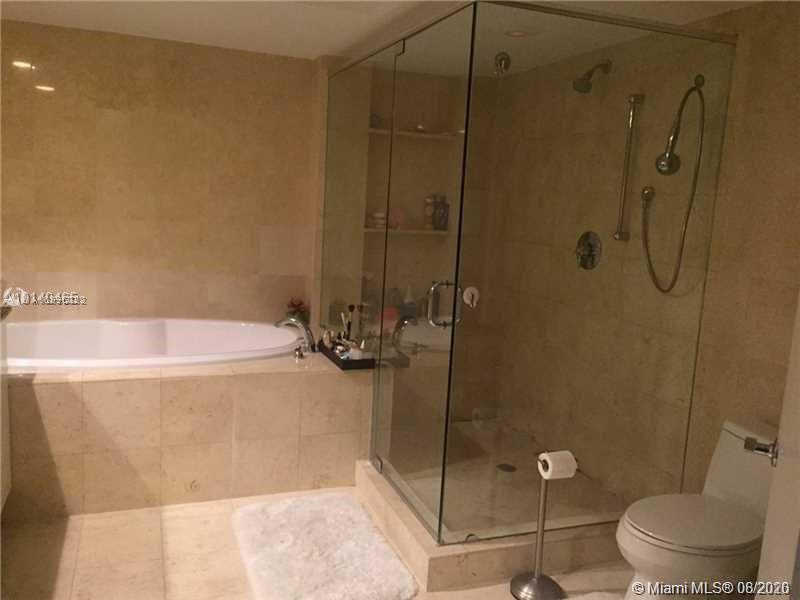 Ver detalles 2604 3 / 3 1675 sq. ft. $ 2021-01-13 0 foto