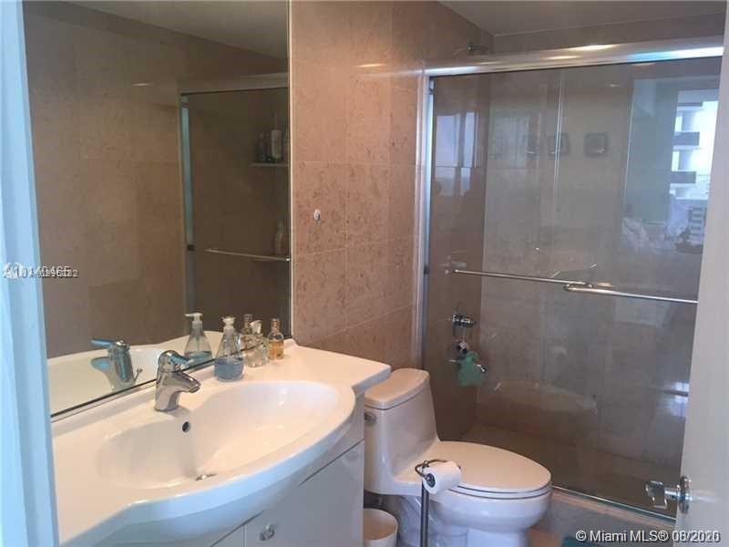 Ver detalles 2604 3 / 3 1675 sq. ft. $ 2021-01-13 0 foto