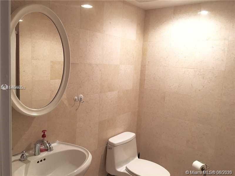 Ver detalles 2604 3 / 3 1675 sq. ft. $ 2021-01-13 0 foto