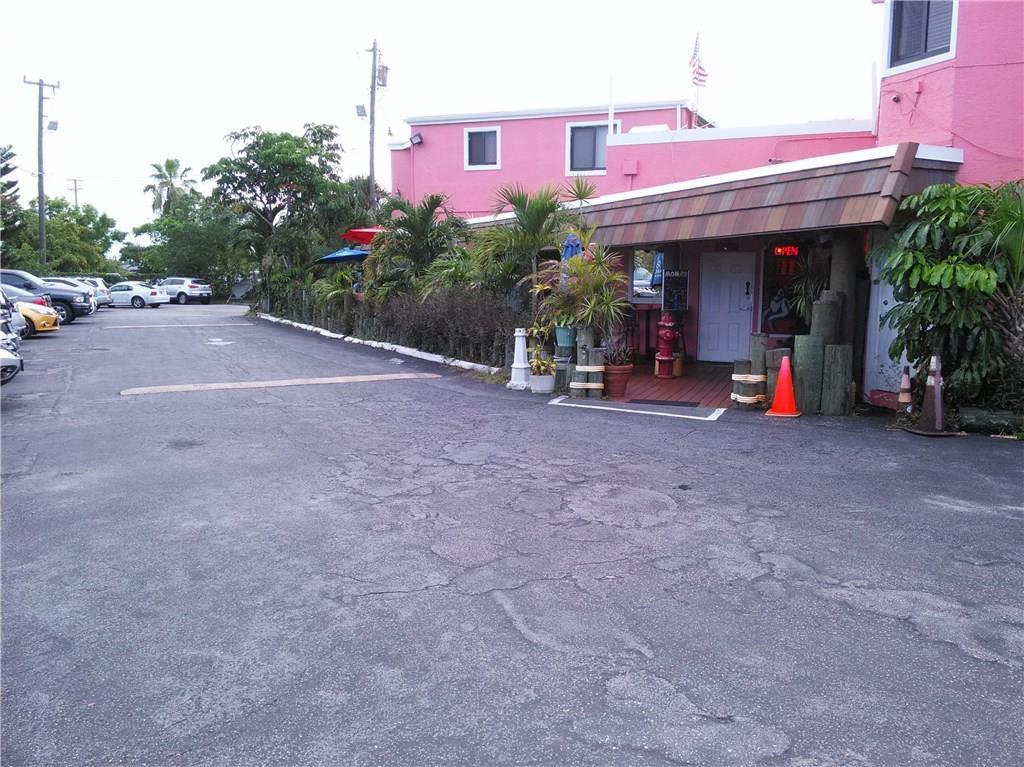 Ver detalles / 0 4835 sq. ft. $ 2025-09-30 0 foto