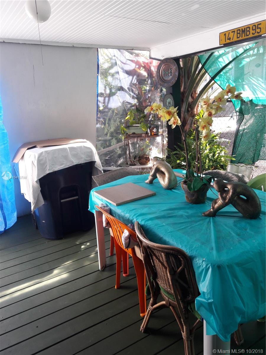 See details / 0 sq. ft. $ 2018-02-05 0 Photo