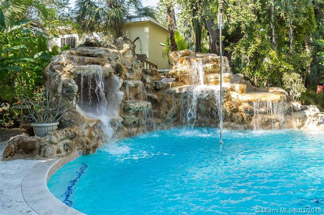See details / 14069 sq. ft. $ 2018-10-03 0 Photo