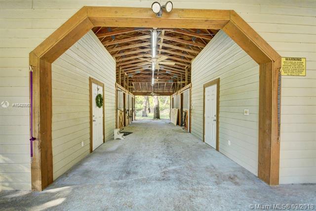 See details / 14069 sq. ft. $ 2018-10-03 0 Photo