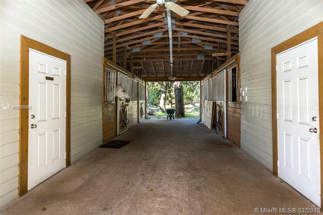 See details / 14069 sq. ft. $ 2018-10-03 0 Photo
