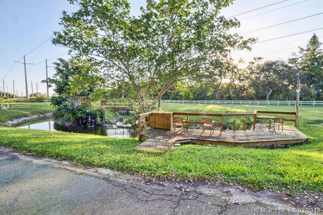 See details / 14069 sq. ft. $ 2018-10-03 0 Photo