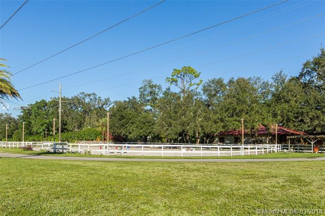 See details / 14069 sq. ft. $ 2018-10-03 0 Photo