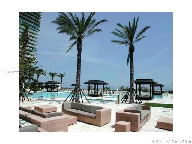 See details 4002 3 / 3 2065 sq. ft. $ 2018-04-05 0 Photo