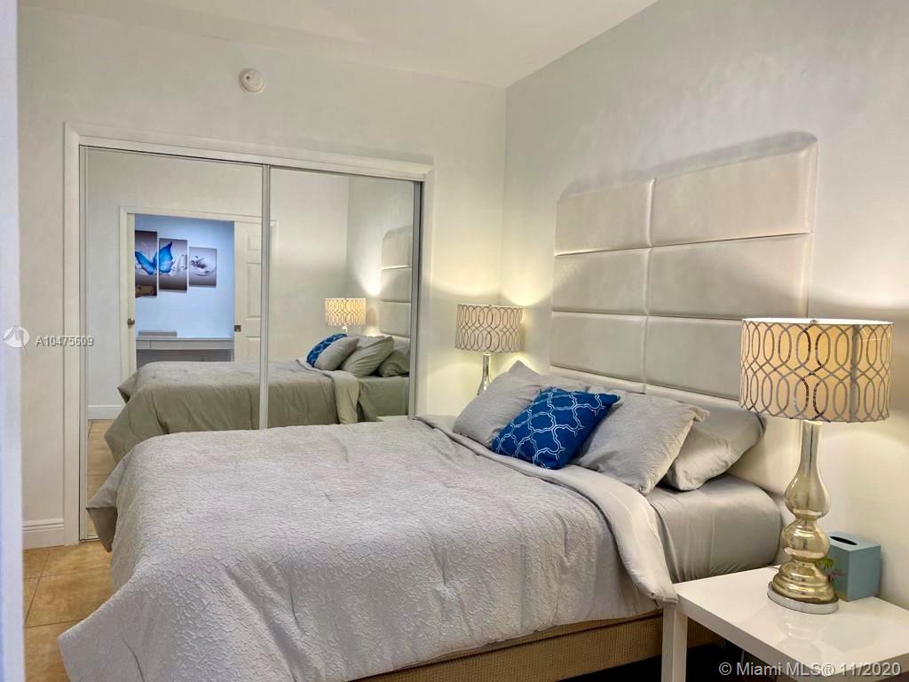 See details 4810 2 / 2 1337 sq. ft. $ 2020-11-30 0 Photo