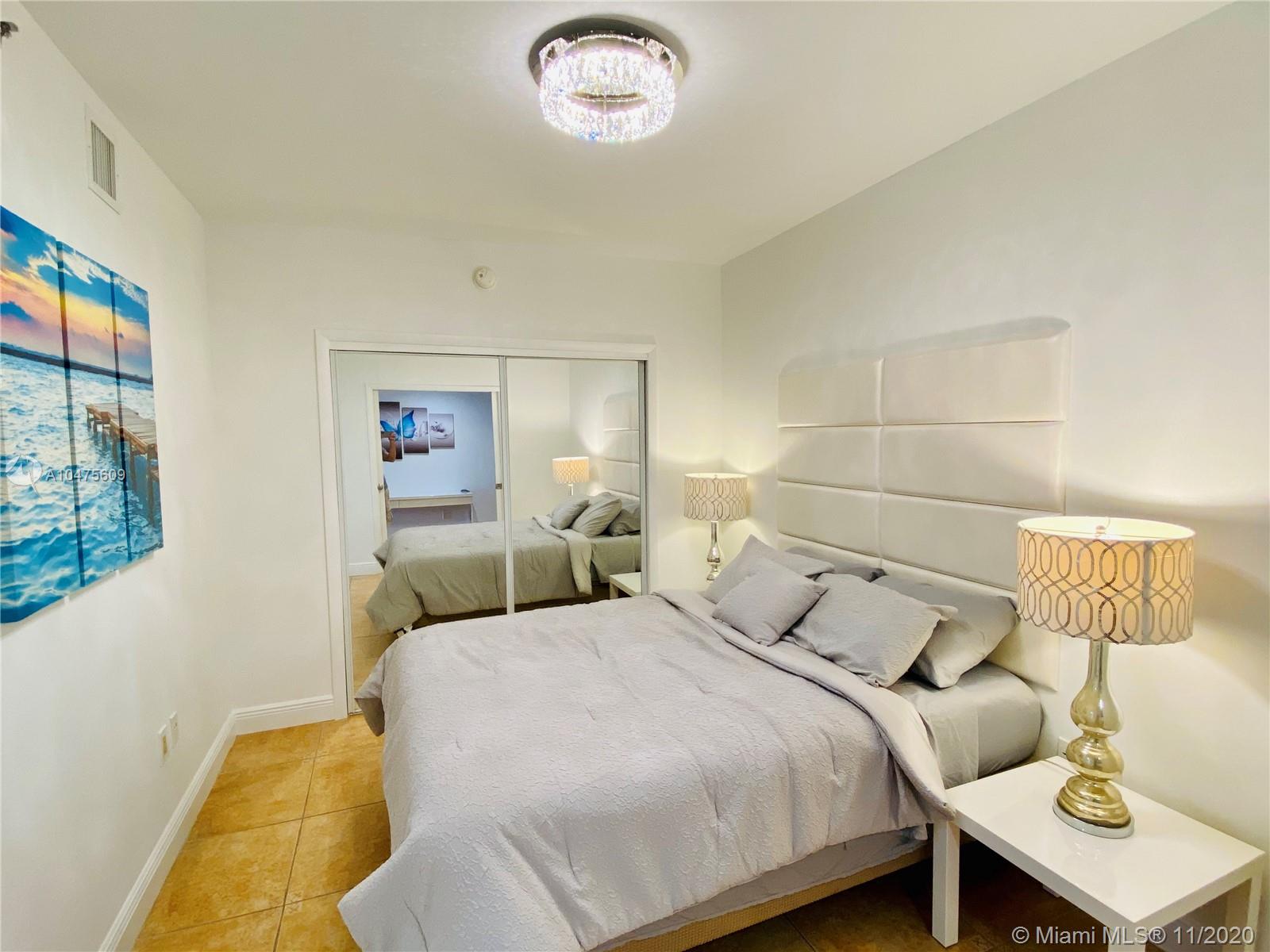 See details 4810 2 / 2 1337 sq. ft. $ 2020-11-30 0 Photo