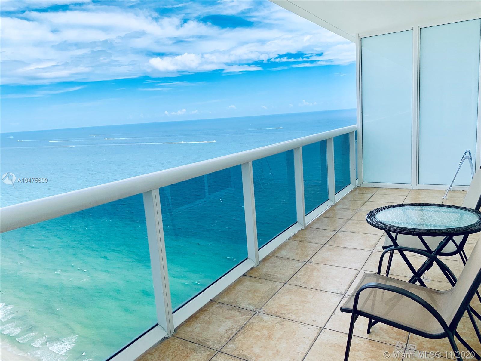 See details 4810 2 / 2 1337 sq. ft. $ 2020-11-30 0 Photo