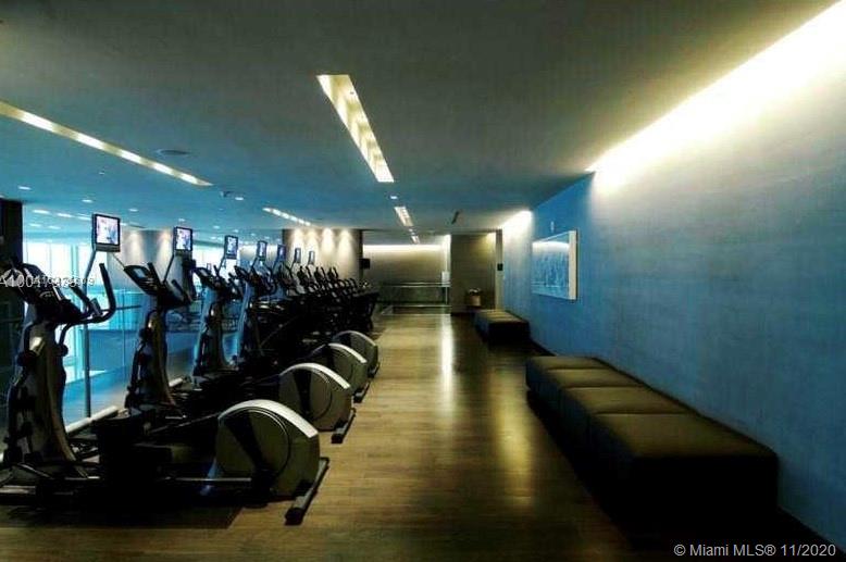See details 4810 2 / 2 1337 sq. ft. $ 2020-11-30 0 Photo