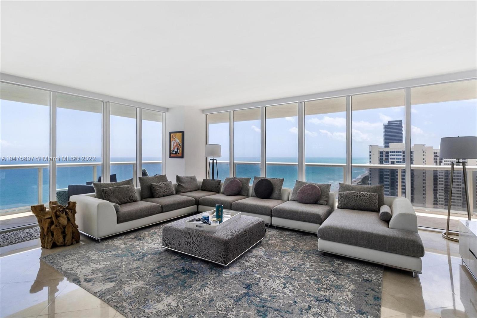 Ver detalles 2102 3 / 3 2065 sq. ft. $ 2018-05-25 0 foto