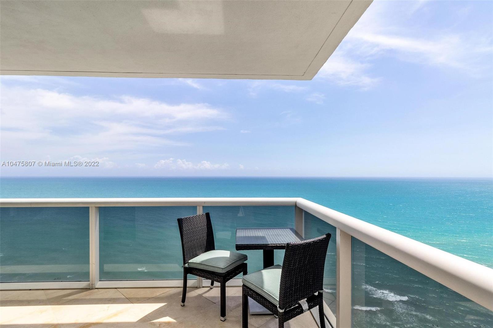 Ver detalles 2102 3 / 3 2065 sq. ft. $ 2018-05-25 0 foto