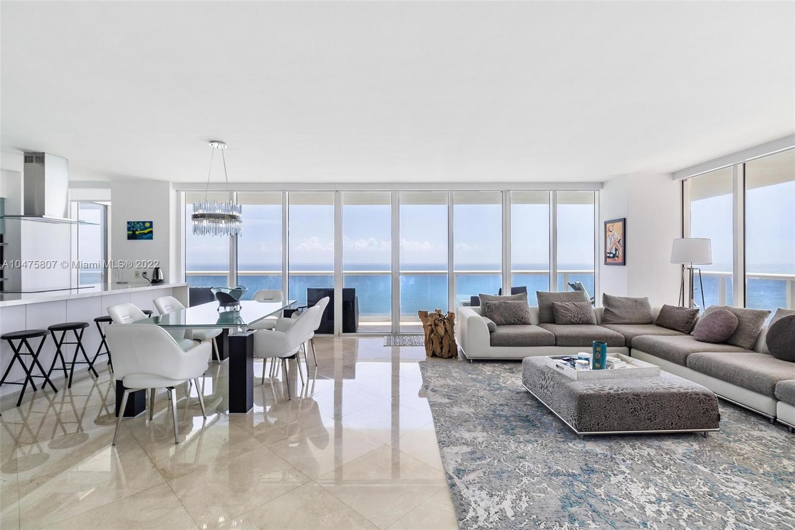 Ver detalles 2102 3 / 3 2065 sq. ft. $ 2018-05-25 0 foto