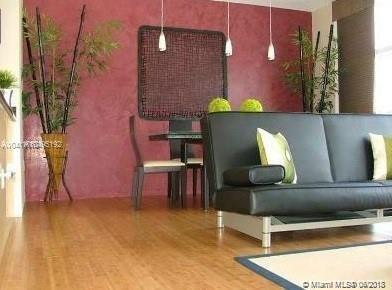 Ver detalles 2307 1 / 1 sq. ft. $ 2020-09-16 0 foto