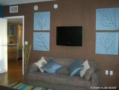 Ver detalles 2307 1 / 1 sq. ft. $ 2020-09-16 0 foto