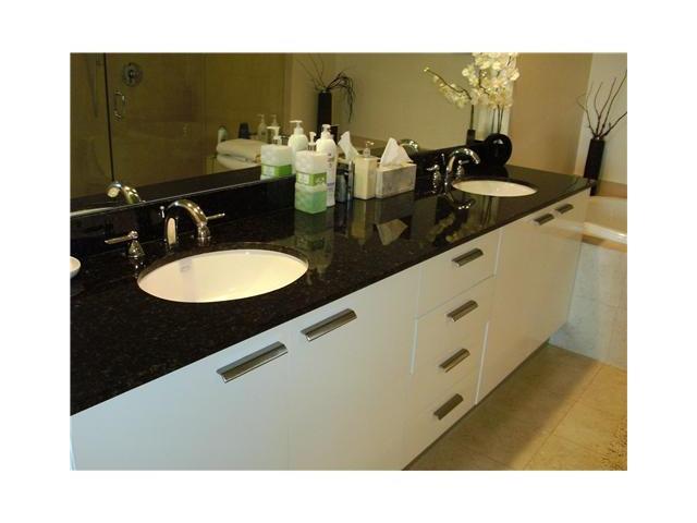 See details 2106 2 / 2 0 sq. ft. $ 2013-09-04 0 Photo