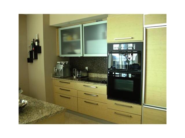 See details 2106 2 / 2 0 sq. ft. $ 2013-09-04 0 Photo