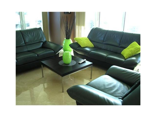 See details 2106 2 / 2 0 sq. ft. $ 2013-09-04 0 Photo