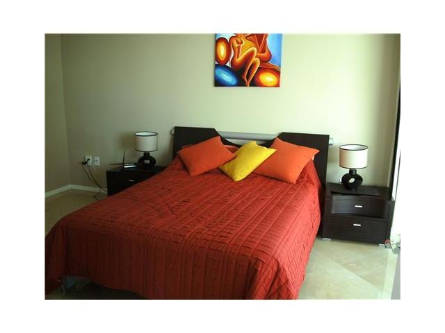 See details 2106 2 / 2 0 sq. ft. $ 2013-09-04 0 Photo