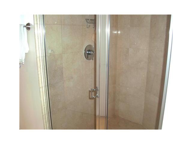 See details 2106 2 / 2 0 sq. ft. $ 2013-09-04 0 Photo