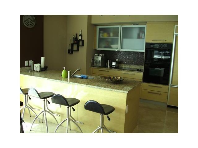 See details 2106 2 / 2 0 sq. ft. $ 2013-09-04 0 Photo